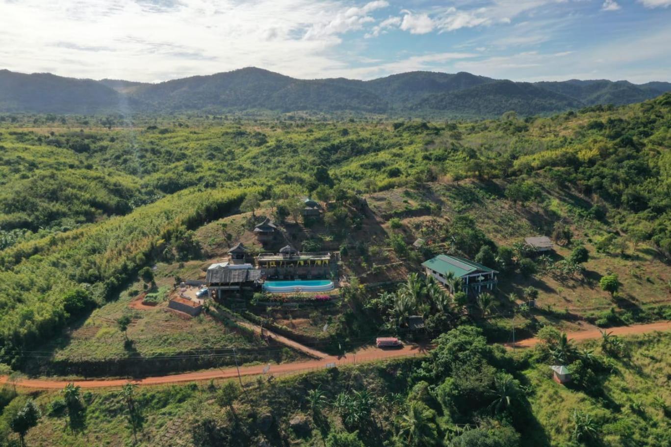 Miley Lodging Restobar New Busuanga Exteriér fotografie